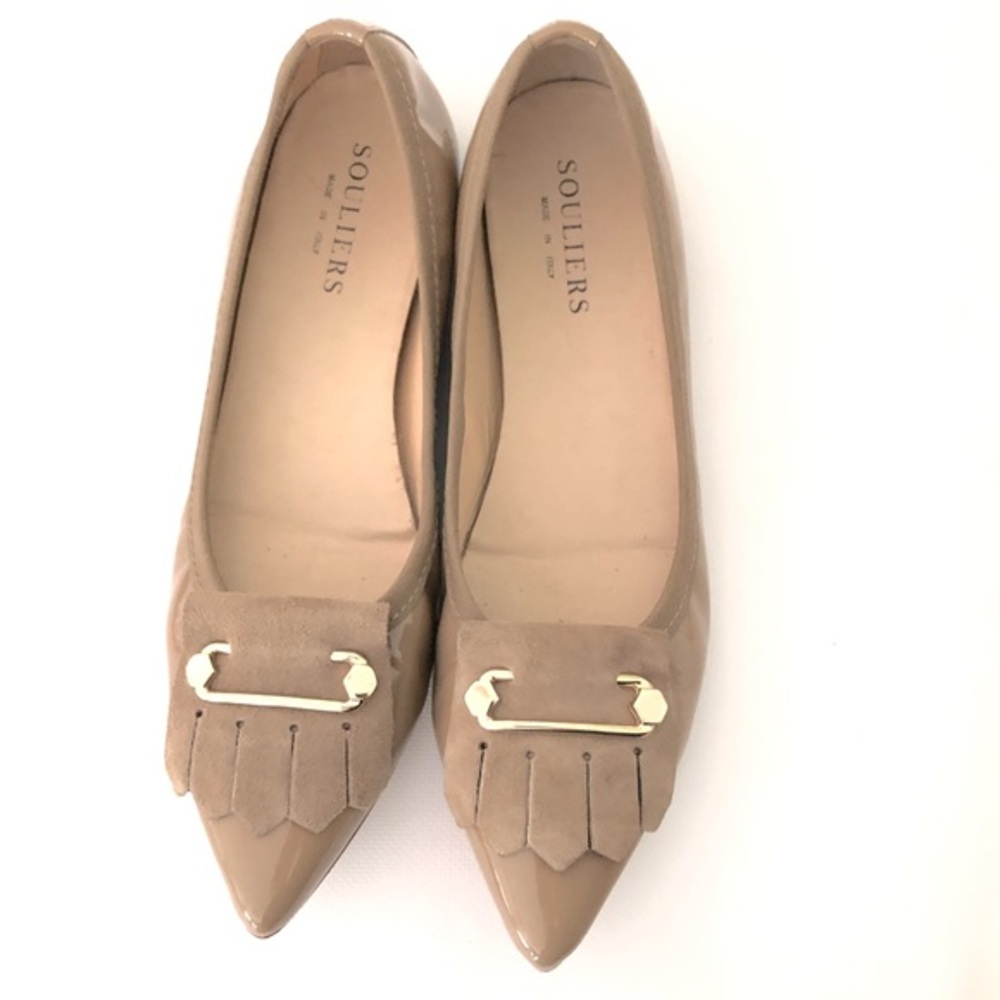 SOULIERS Nude Kiltie Flats, Size 39, GUC